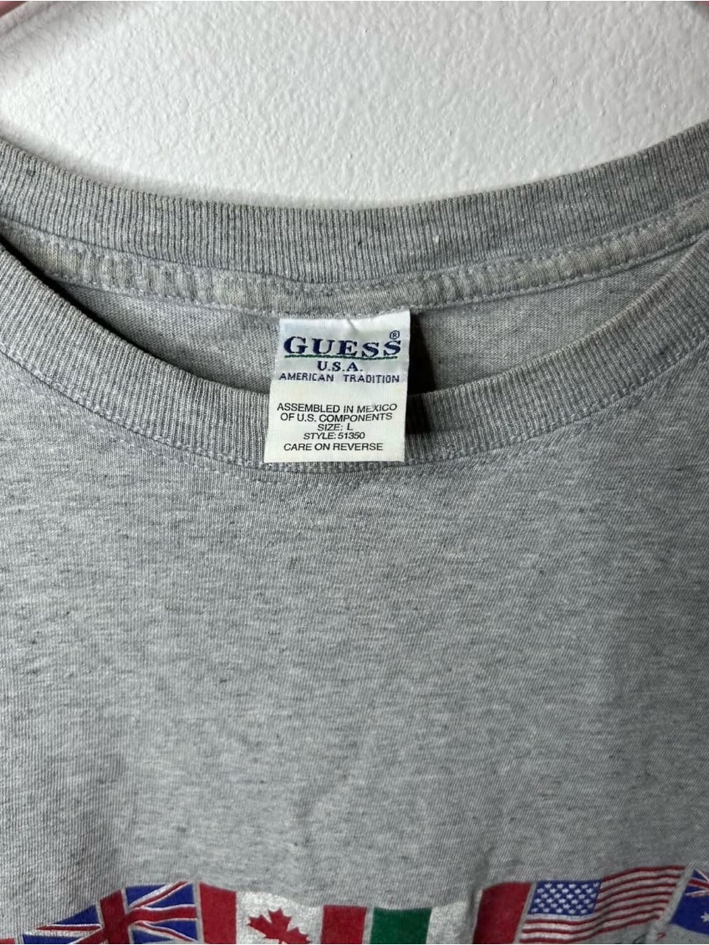 Vintage 90s Guess T Shirt Flags Graphic Design Gray Size Large Guess? - Picture 5 of 8